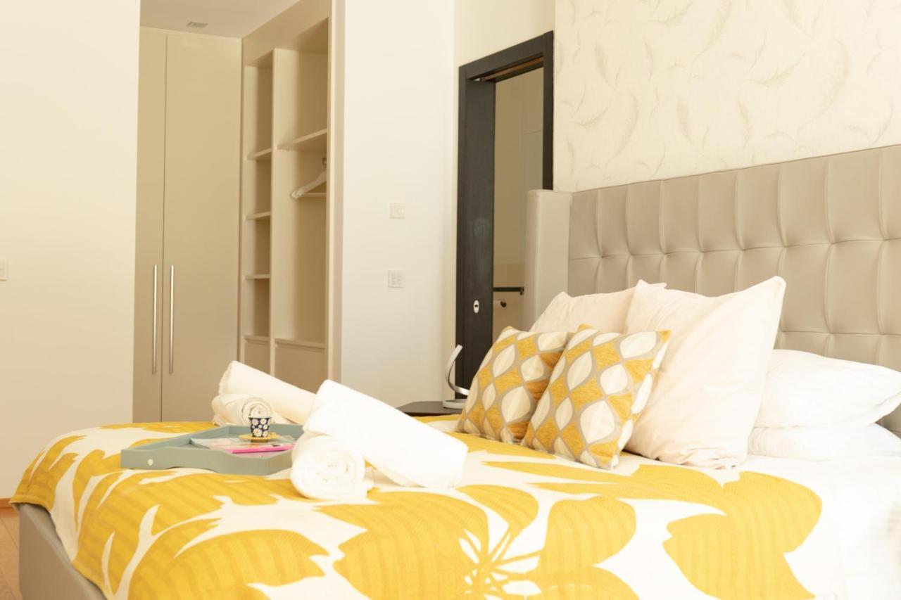 Luxurious 2 Bedroom Townhouse In Sierra Blanca Marbella Bagian luar foto