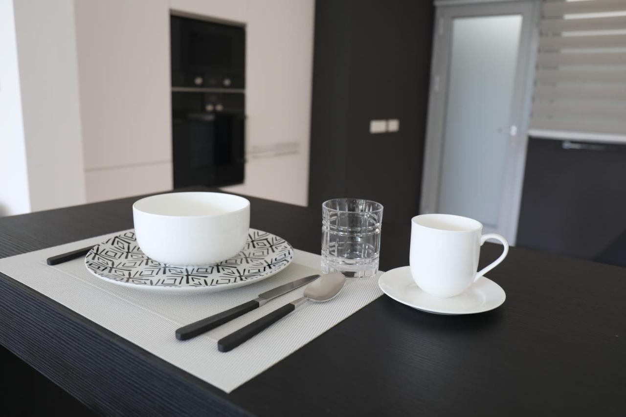 Luxurious 2 Bedroom Townhouse In Sierra Blanca Marbella Bagian luar foto